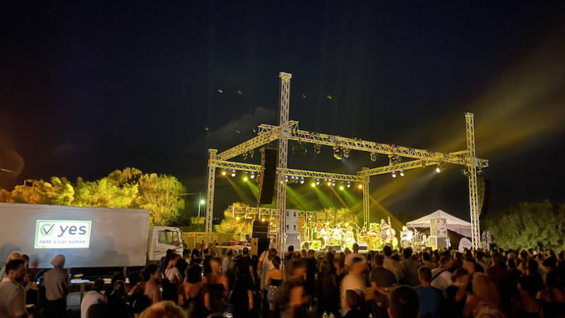 Ireon music festival Samos zusammen mit yes Autovermietung
